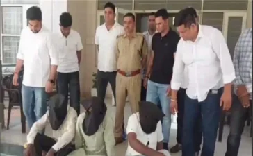 गौवंश हत्या से दहला इलाका! गौ रक्षकों और ग्रामीणों का उग्र प्रदर्शन; ‘2 दिन में गिरफ्तारी वरना चक्काजाम’, प्रशासन को मिला कड़ा अल्टीमेटम