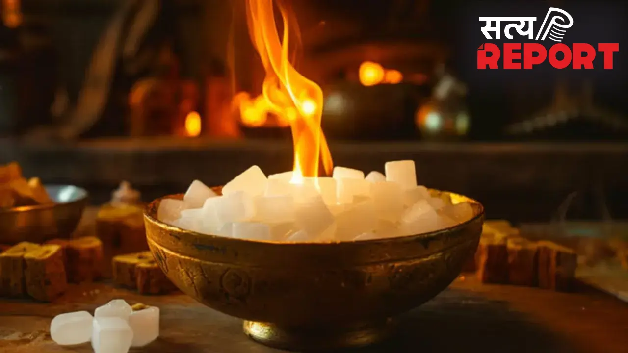 Camphor: गृहक्लेश और तनाव से कैसे मिलेगा छुटकारा? घर में इन 4 स्थानों पर रखें कपूर, हो सकता है चमत्कार!