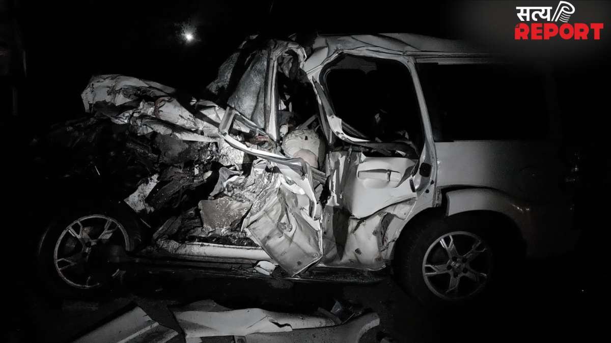 यूपी: मऊ में भीषण सड़क हादसा, स्कॉर्पियो–ट्रेलर की टक्कर में पांच लोगों की मौत, शादी की खुशियां मातम में बदलीं