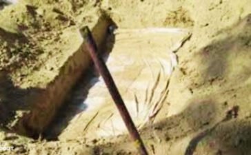 6 महीने पहले हुई थी शादी, मौत के बाद ससुरालवालों ने दफनाया… पुलिस ने एक महीने बाद कब्र से निकलवाई महिला की लाश