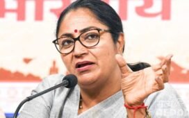 दिल्ली में क्या कर रहे थे? CM रेखा गुप्ता पर हमले के आरोपियों को झटका, ट्रायल पर रोक लगाने से HC का इनकार