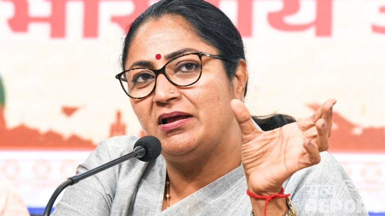 दिल्ली में क्या कर रहे थे? CM रेखा गुप्ता पर हमले के आरोपियों को झटका, ट्रायल पर रोक लगाने से HC का इनकार