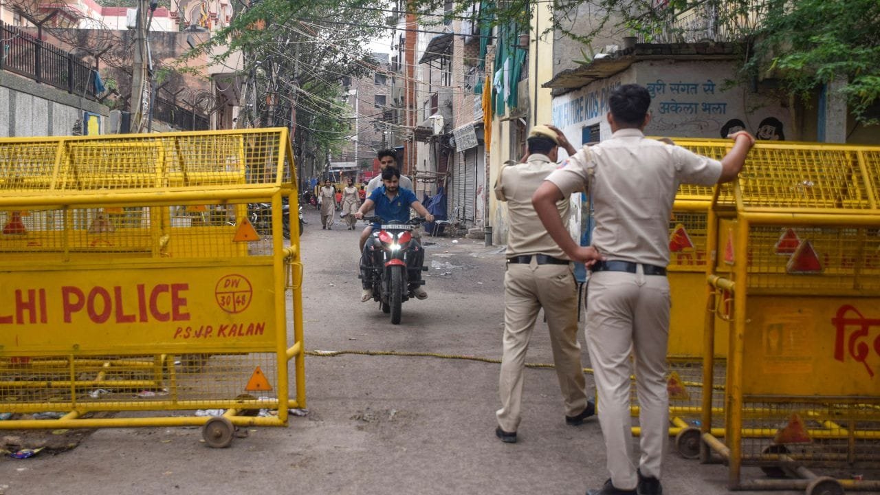 दिल्ली के आनंद पर्वत इलाके में नवविहाहिता की संदिग्ध मौत, 3 महीने पहले हुई थी शादी… पति फरार