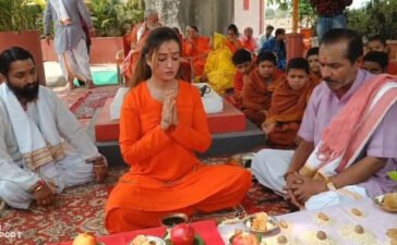 उज्जैन में हर्षा रिछारिया ने लिया संन्यास, बनीं स्वामी हर्षानंद गिरि; खुद का पिंडदान भी किया