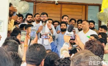 हिसारः गुरु जम्भेश्वर यूनिवर्सिटी में JJP के प्रदर्शन पर एक्शन, 6 लोग गिरफ्तार, दिग्विजय चौटाला के खिलाफ केस