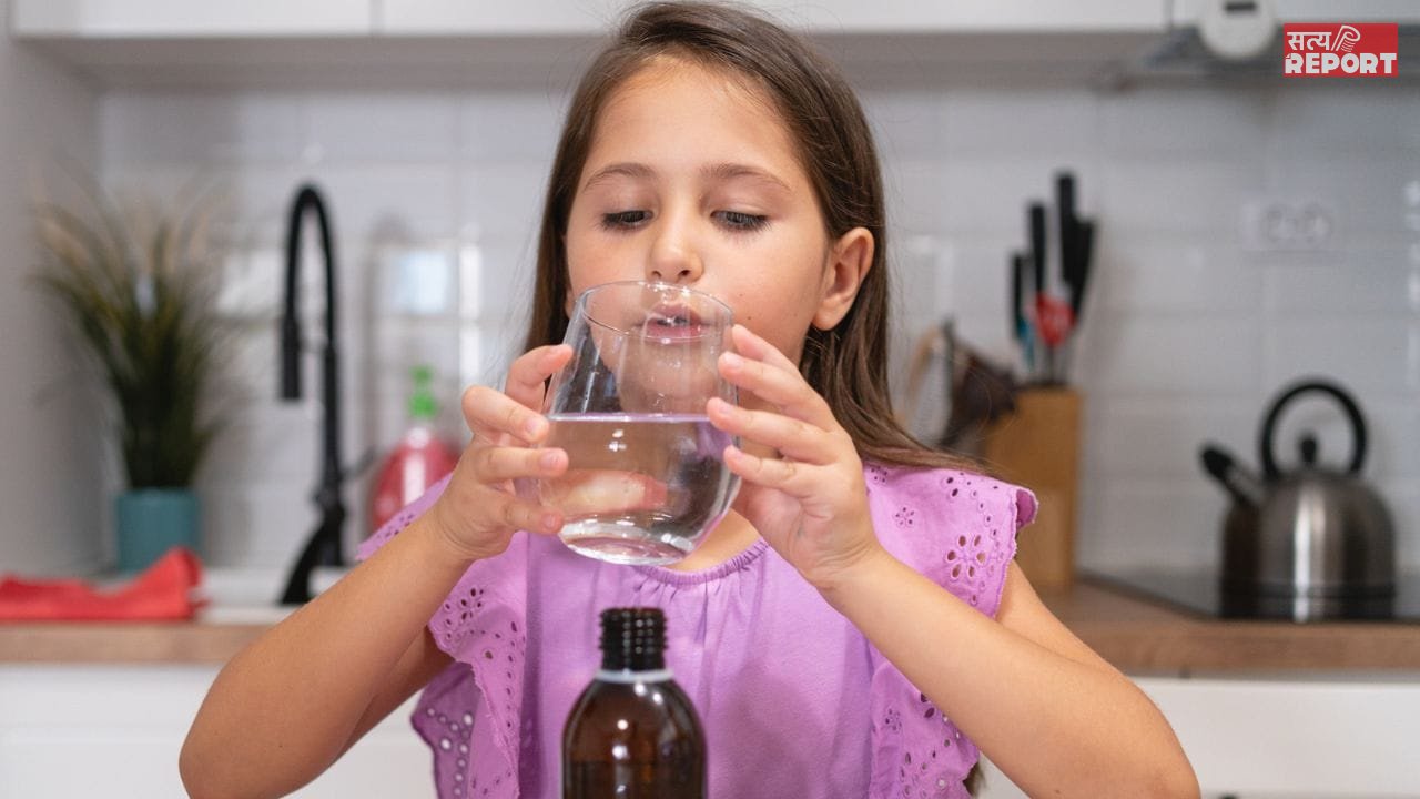 बढ़ती गर्मी का खतरा: छोटे बच्चों को कब दें ओआरएस, घर पर कैसे बनाएं