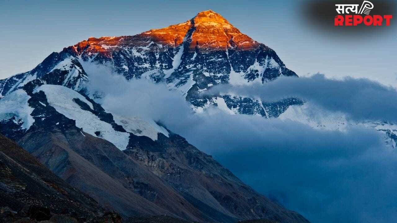 Mount Everest: माउंट ऐवरेस्ट का पुराना नाम क्या है, कितनी ऊंचाई पर डेथ जोन?