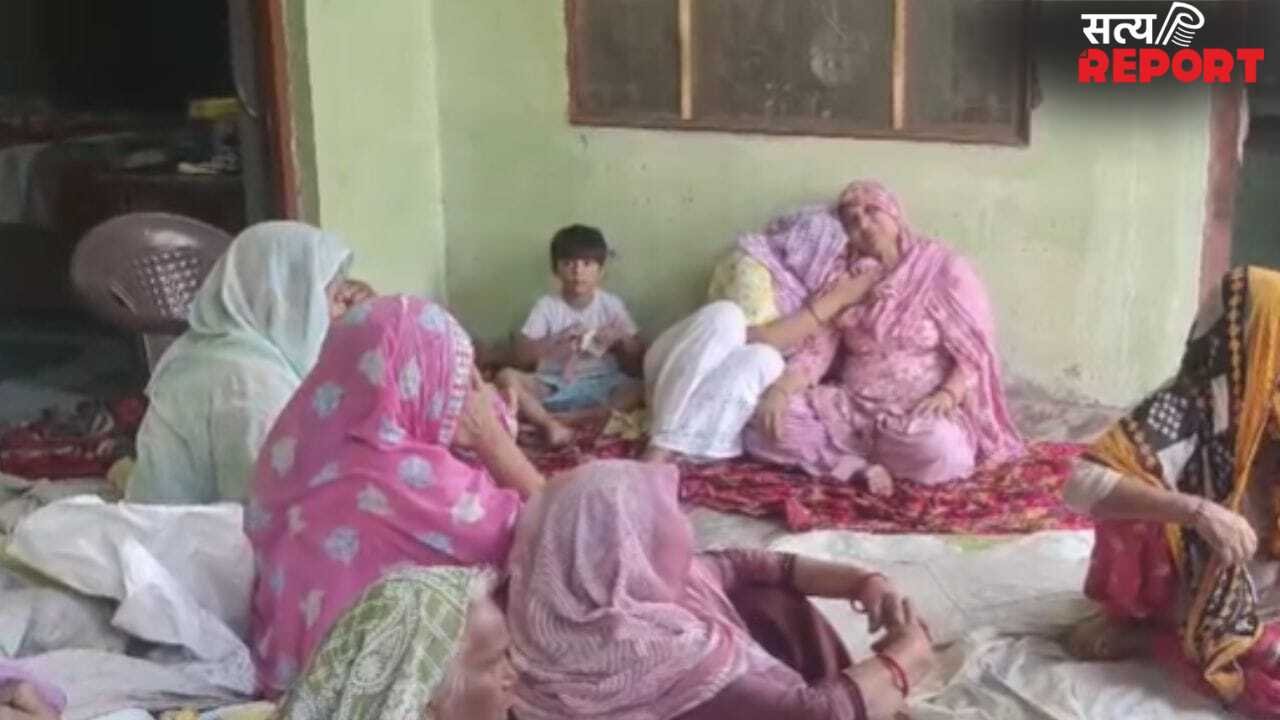 ‘गर्लफ्रेंड और उसकी मां ने…’ मुजफ्फरनगर में युवक ने फांसी लगाकर दे दी जान, सुसाइड से पहले कागज पर लिख गया दर्द