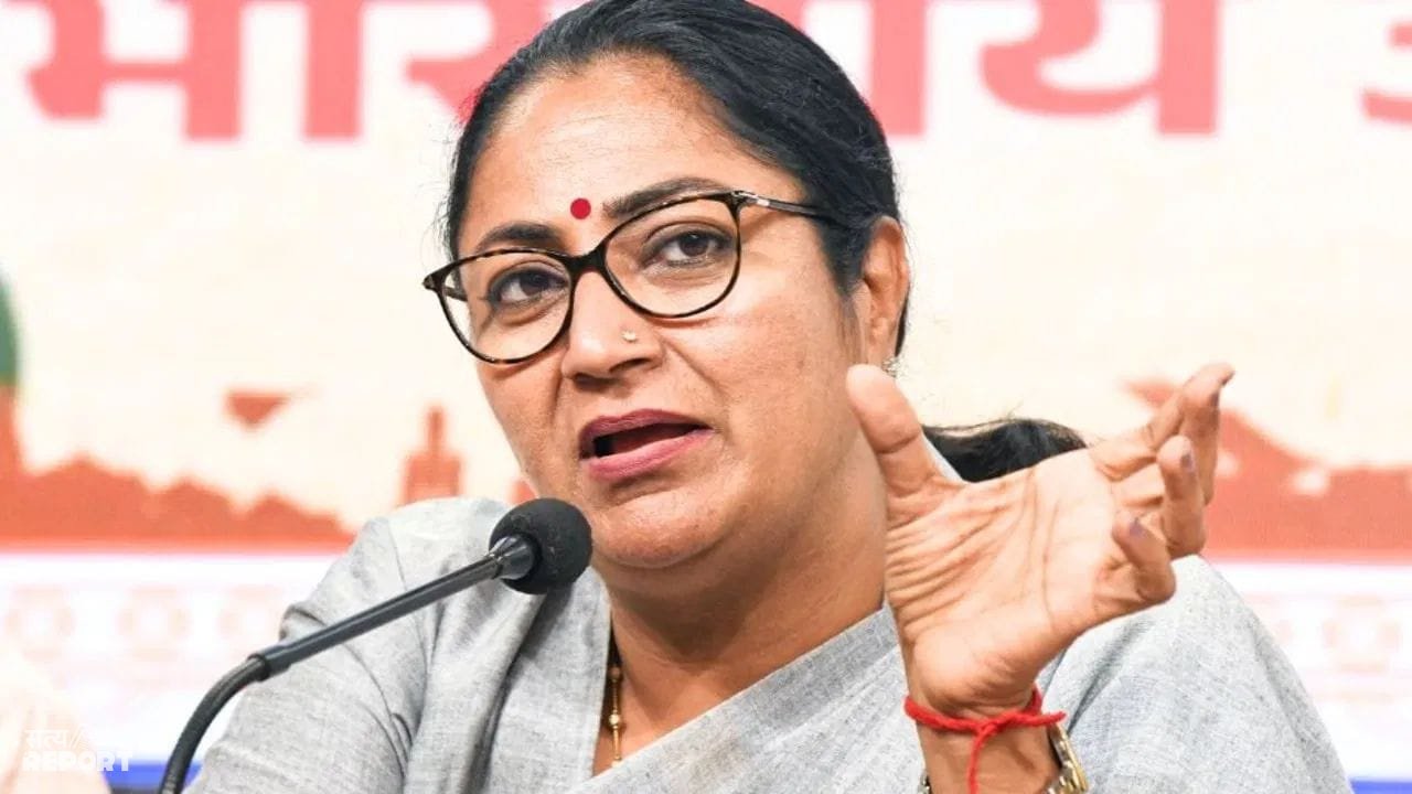 बेटियों के हारने पर लोकतंत्र की जीत कैसे? CM रेखा गुप्ता ने विपक्ष पर बोला हमला