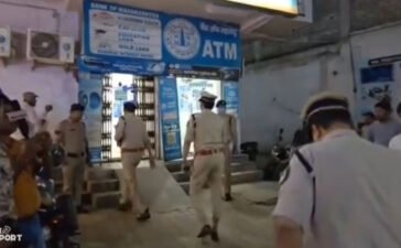 बैंक में घुसे बदमाश, 15 मिनट में 20 लाख कैश-गोल्ड ले उड़े… MP के सिंगरौली में फिल्मी स्टाइल में डकैती