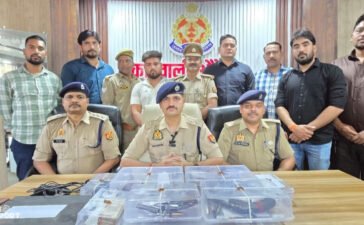 औरैया में व्यापारी से हुई लूट का खुलासा… ड्राइवर ने रची थी साजिश, बदमाशों को पल-पल की दे रहा था अपडेट