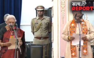 Yogi Cabinet Expansion: भूपेंद्र चौधरी ने मंत्री पद की शपथ ली, योगी मंत्रिमंडल का विस्तार Yogi Cabinet Expansion: भूपेंद्र चौधरी ने मंत्री पद की शपथ ली, योगी मंत्रिमंडल का विस्तार