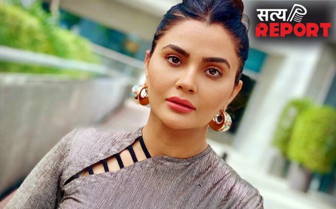 आधी रात कमरे में घुसा डायरेक्टर, एक्ट्रेस को दी धमकी, बोलाः बच्ची नहीं हो, करना पडेगा