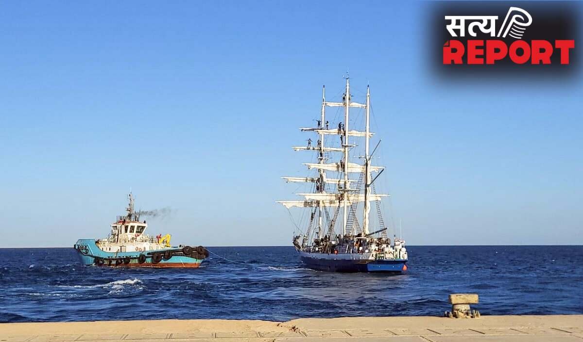 पाकिस्तान ने दिखाई मानवता? Pakistan Navy ने अरब सागर में फंसे भारतीय पोत को दी आपात सहायता