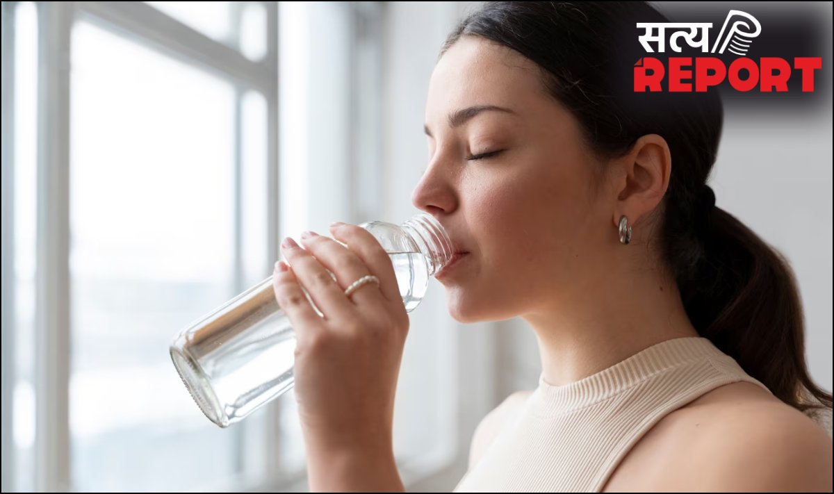 सुबह कितने गिलास पानी पीना चाहिए, जिससे किडनी पर प्रेशर न पड़े, डॉक्टर ने बताया ज्यादा पानी से क्या असर होता है?