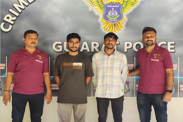 री-नीट प्रश्नपत्र के नाम पर 1000 छात्रों से ठगी, गुजरात पुलिस ने दो आरोपियों को दबोचा.. री-नीट प्रश्नपत्र के नाम पर 1000 छात्रों से ठगी, गुजरात पुलिस ने दो आरोपियों को दबोचा..