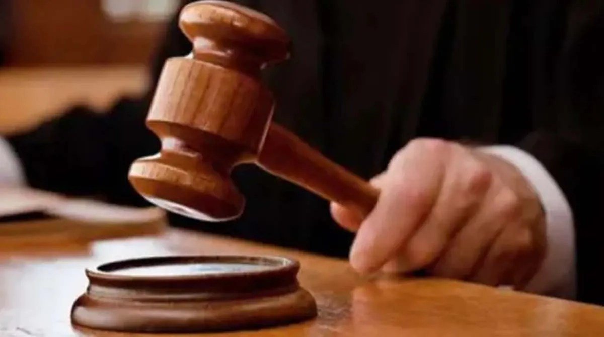 20 लाख की एलिमनी हजम करने के बाद भी नहीं भरा मन! पूर्व पति पर चला रही थी दहेज का केस, राजस्थान हाई कोर्ट ने थपकाया ऐसा तमाचा कि… 20 लाख की एलिमनी हजम करने के बाद भी नहीं भरा मन! पूर्व पति पर चला रही थी दहेज का केस, राजस्थान हाई कोर्ट ने थपकाया ऐसा तमाचा कि…
