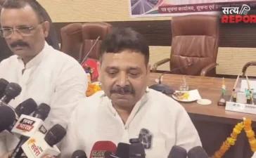 Varanasi: पीआईबी की ‘वार्तालाप’ मीडिया कार्यशाला आयोजित, केंद्र सरकार के 12 वर्षों की उपलब्धियों पर हुआ संवाद Varanasi: पीआईबी की ‘वार्तालाप’ मीडिया कार्यशाला आयोजित, केंद्र सरकार के 12 वर्षों की उपलब्धियों पर हुआ संवाद