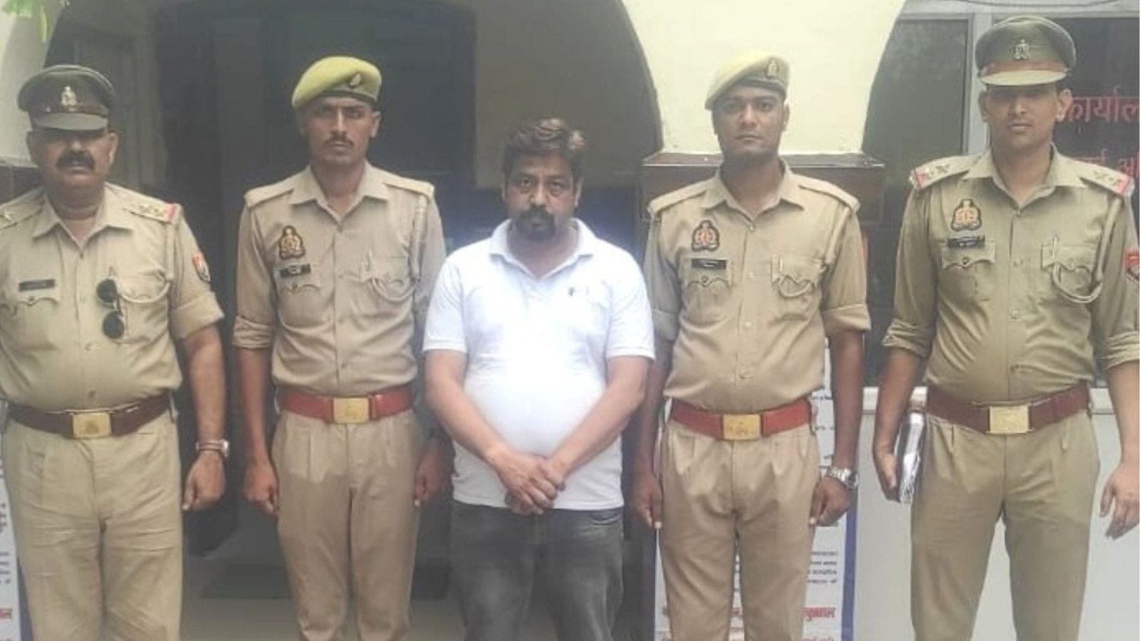 प्रापर्टी विवाद में कातिल बना भाई, पुलिस ने पकड़ा तो करने लगा पछतावा; हैरान कर देगी कहानी प्रापर्टी विवाद में कातिल बना भाई, पुलिस ने पकड़ा तो करने लगा पछतावा; हैरान कर देगी कहानी