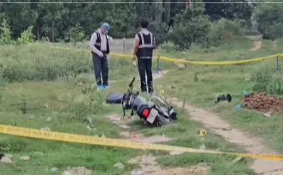7 हत्याएं, 1.25 लाख का इनाम…कौन है बिहार का लालन सिंह उर्फ लल्लन, जिसे UP पुलिस ने एनकाउंटर किया ढेर..? 7 हत्याएं, 1.25 लाख का इनाम…कौन है बिहार का लालन सिंह उर्फ लल्लन, जिसे UP पुलिस ने एनकाउंटर किया ढेर..?