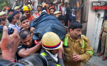 लखनऊ अग्निकांड में बुझ गए बाराबंकी के दो चिराग! इकलौते बेटे की गई जान, परिवारों पर टूटा गमों का पहाड़ लखनऊ अग्निकांड में बुझ गए बाराबंकी के दो चिराग! इकलौते बेटे की गई जान, परिवारों पर टूटा गमों का पहाड़