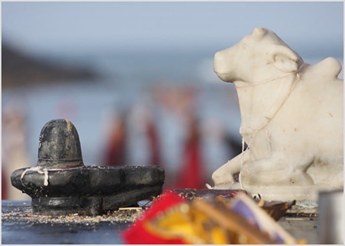 Famous Mandir: लखीमपुर का अद्भुत नर्मदेश्वर मंदिर, जहां खड़ी मुद्रा में विराजमान हैं नंदी महाराज, जानिए इसके गौरवशाली इतिहास और अनोखे रहस्यों के बारे में… Famous Mandir: लखीमपुर का अद्भुत नर्मदेश्वर मंदिर, जहां खड़ी मुद्रा में विराजमान हैं नंदी महाराज, जानिए इसके गौरवशाली इतिहास और अनोखे रहस्यों के बारे में…