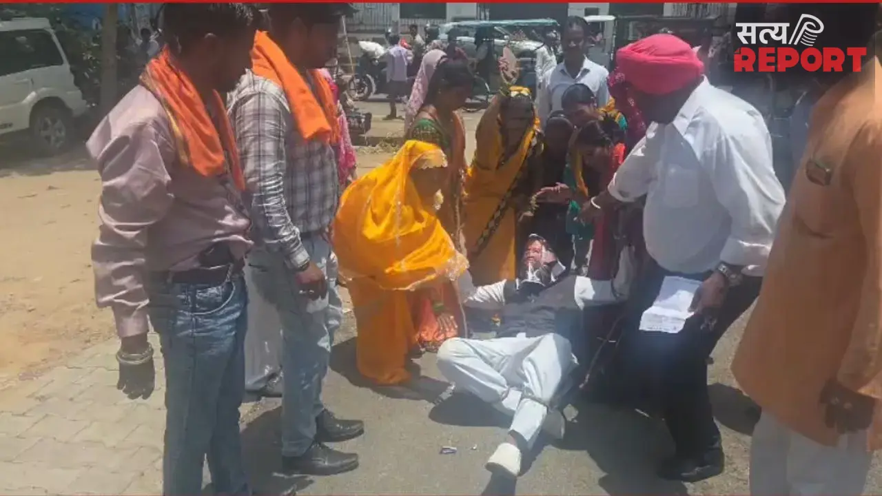 आगरा में स्वामी प्रसाद मौर्य के खिलाफ हिंदू महासभा का फूटा गुस्सा; पुतले को बांधकर ले गए मानसिक अस्पताल