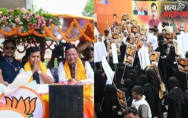 Nitin Naveen: लखनऊ रोड शो में BJP अध्यक्ष नितिन नवीन ने लहराई तलवार, मुस्लिम भी हुए शामिल