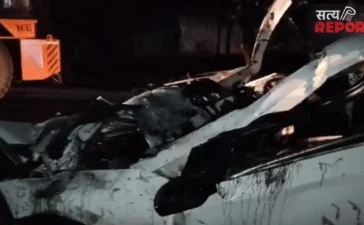 Agra Road Accident: आगरा में तेज रफ्तार का कहर: कैंटर ने कार को 100 मीटर तक घसीटा, दो लोगों की दर्दनाक मौत Agra Road Accident: आगरा में तेज रफ्तार का कहर: कैंटर ने कार को 100 मीटर तक घसीटा, दो लोगों की दर्दनाक मौत