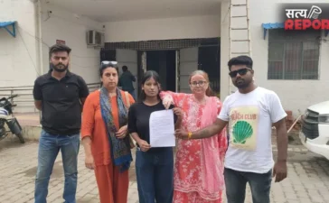आगरा में कम्युनिटी डॉग्स को लेकर हिंसक विवाद; मां-बेटी पर जानलेवा हमला, एक कुत्ते की मौत