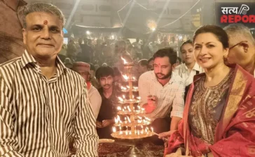 वाराणसी में गंगा आरती में शामिल हुईं अभिनेत्री भाग्यश्री, दशाश्वमेध घाट की दिव्यता देख हुईं भाव-विभोर