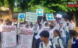Fatehpur Student Protest: चंदा जुटाकर 300 रुपये में तैयार कराए गए बैनर, अब शासन को भेजी जाएगी जांच रिपोर्ट