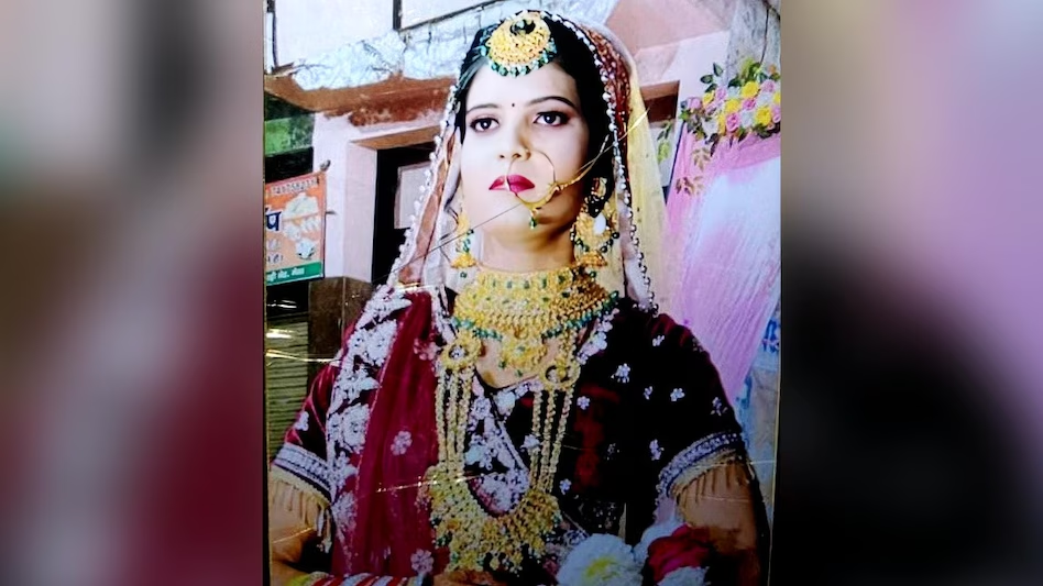 ऑपरेशन थिएटर में मौत का खेल! प्रेमिका को जहर की ड्रिप लगाने वाला निकला प्रेमी, मेरठ हत्याकांड की पूरी कहानी.. ऑपरेशन थिएटर में मौत का खेल! प्रेमिका को जहर की ड्रिप लगाने वाला निकला प्रेमी, मेरठ हत्याकांड की पूरी कहानी..