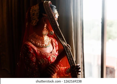 शादी के कुछ महीनों बाद ही बदल गई जिंदगी, पति और सास ने रखी ऐसी शर्त कि नवविवाहिता के पैरों तले खिसक गई जमीन.. शादी के कुछ महीनों बाद ही बदल गई जिंदगी, पति और सास ने रखी ऐसी शर्त कि नवविवाहिता के पैरों तले खिसक गई जमीन..