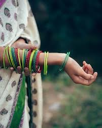 सौभाग्य की निशानी कांच की चूड़ियां टूटें तो क्या मिलता है संकेत? ज्योतिष शास्त्र से समझिए.. सौभाग्य की निशानी कांच की चूड़ियां टूटें तो क्या मिलता है संकेत? ज्योतिष शास्त्र से समझिए..