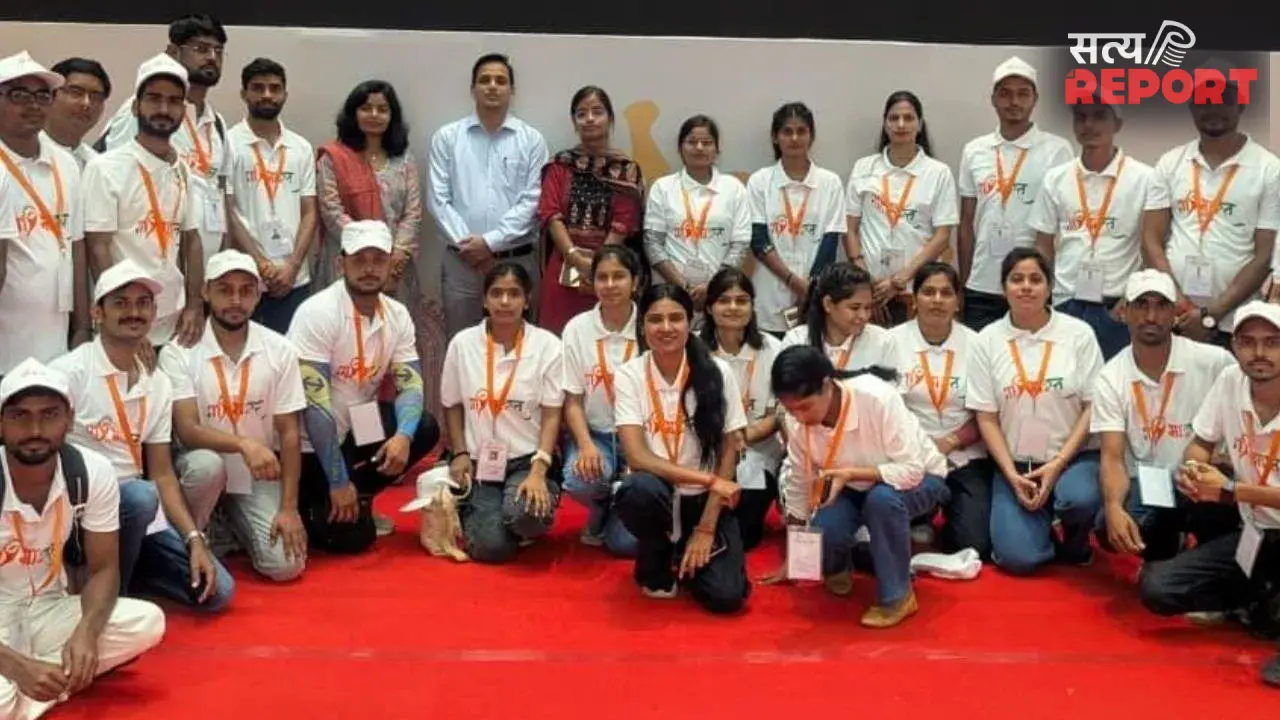 MY Bharat सम्मेलन में प्रयागराज की युवा शक्ति का दमदार प्रदर्शन, केंद्रीय मंत्री मनसुख मांडविया को सौंपे सुझाव