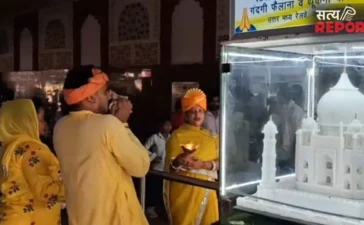 अभी सिर्फ आरती की है, तांडव तो होगा ही; आगरा कैंट स्टेशन पर  तेजो महालय को लेकर हिंदू महासभा का प्रदर्शन
