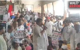 वाराणसी में मीट कारोबारियों का बड़ा प्रदर्शन, नगर आयुक्त के आश्वासन के बाद मिली राहत