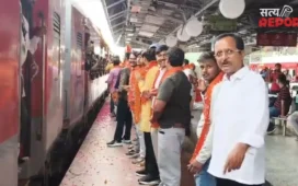 काशी को पीएम मोदी की नई सौगात: छेहरटा-वाराणसी एक्सप्रेस का भव्य स्वागत, पहले सफर में समय से पहले पहुंची ट्रेन