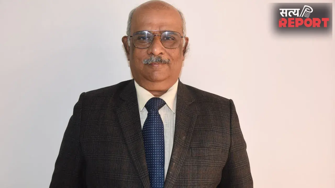 अब हिंदी में आसान होगी इंजीनियरिंग की पढ़ाई, MNNIT प्रोफेसर ने हिंदी में लिखी इंजीनियरिंग की पहली पुस्तक