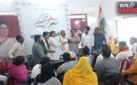 कांग्रेस में शामिल हुए बसपा नेता नीरज शर्मा; प्रदीप माथुर ने दिलाई सदस्यता, पटुका पहनाकर किया अभिनंदन