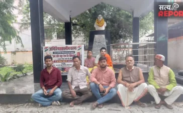 Prayagraj: ‘अमर शहीद ठाकुर रोशन सिंह चिकित्सालय’ हो SRN अस्पताल का नाम, तीसरे दिन भी जारी रहा धरना प्रदर्शन Prayagraj: ‘अमर शहीद ठाकुर रोशन सिंह चिकित्सालय’ हो SRN अस्पताल का नाम, तीसरे दिन भी जारी रहा धरना प्रदर्शन