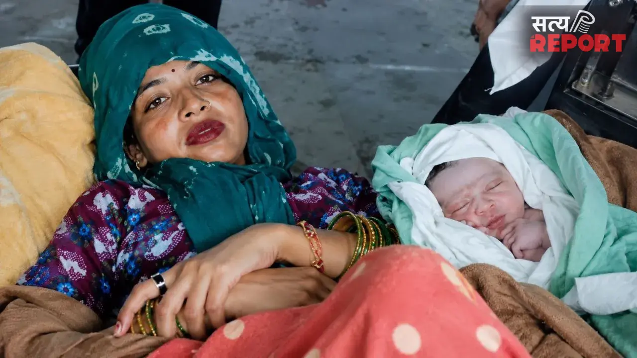 चलती ट्रेन में गूंजी किलकारी; महिला ने दिया बच्चे को जन्म, आगरा कैंट पर मेडिकल टीम ने संभाली जिम्मेदारी