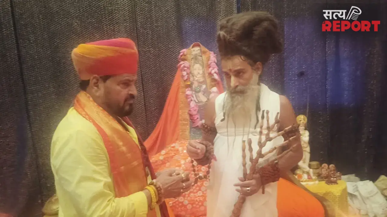 कोर्ट से राहत मिलने के बाद वृंदावन पहुंचे बृज भूषण शरण सिंह, गुरु रितेश्वर दास से लिया आशीर्वाद