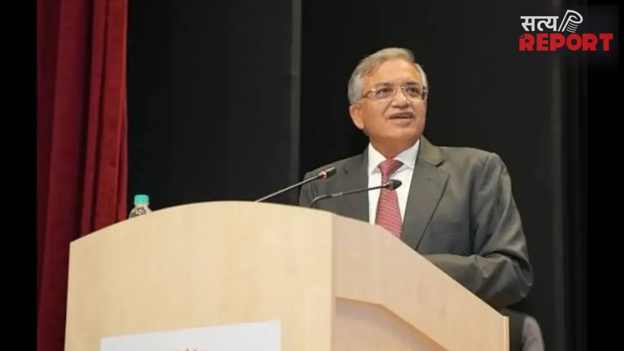 आगरा पहुंचे मुख्य निर्वाचन आयुक्त ज्ञानेश कुमार, बोले- जागरूक मतदाता ही लोकतंत्र की सबसे बड़ी ताकत
