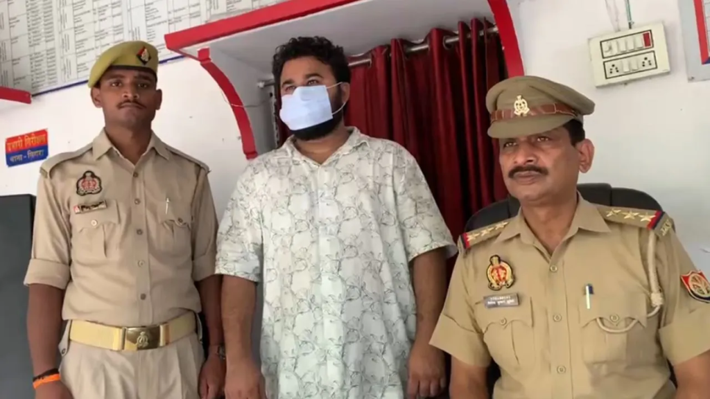 पहले ‘सन्नी’ बनकर जीता भरोसा, फिर धर्म परिवर्तन का दबाव? पुलिस ने आरोपी को किया गिरफ्तार.. पहले ‘सन्नी’ बनकर जीता भरोसा, फिर धर्म परिवर्तन का दबाव? पुलिस ने आरोपी को किया गिरफ्तार..