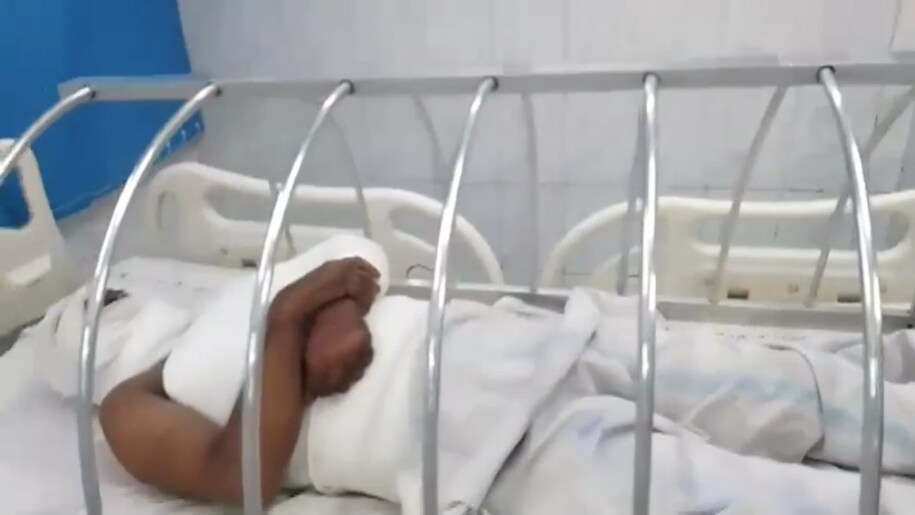 प्रेम विवाह से शुरू हुआ रिश्ता बना खौफनाक कहानी, पत्नी ने सोते पति पर किया एसिड अटैक, प्रेम विवाह से शुरू हुआ रिश्ता बना खौफनाक कहानी, पत्नी ने सोते पति पर किया एसिड अटैक,