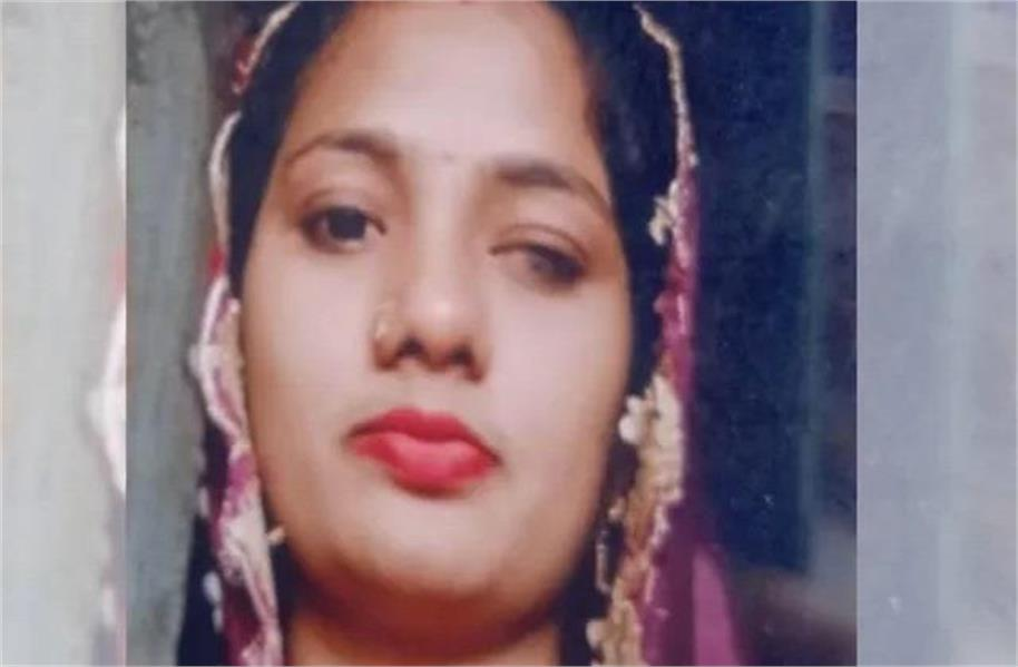 8 माह की गर्भवती की दर्दनाक मौत! दहेज के लिए प्रताड़ना का आरोप, परिजनों बोले- छत से धक्का देकर ले ली जान.. 8 माह की गर्भवती की दर्दनाक मौत! दहेज के लिए प्रताड़ना का आरोप, परिजनों बोले- छत से धक्का देकर ले ली जान..