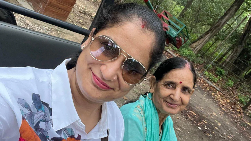 ‘मुझे चीट किया…’, लखनऊ में बैंक अफसर पत्नी के मर्डर के बाद पति ने Whatsapp पर क्या स्टेटस लगाया? ‘मुझे चीट किया…’, लखनऊ में बैंक अफसर पत्नी के मर्डर के बाद पति ने Whatsapp पर क्या स्टेटस लगाया?