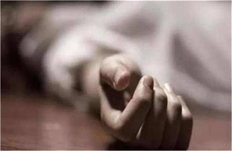  4 साल पहले हुई थी शादी, अब पति-पत्नी की संदिग्ध मौत से गांव में हड़कंप; पोस्टमार्टम रिपोर्ट से खुलेगा राज.. 4 साल पहले हुई थी शादी, अब पति-पत्नी की संदिग्ध मौत से गांव में हड़कंप; पोस्टमार्टम रिपोर्ट से खुलेगा राज..